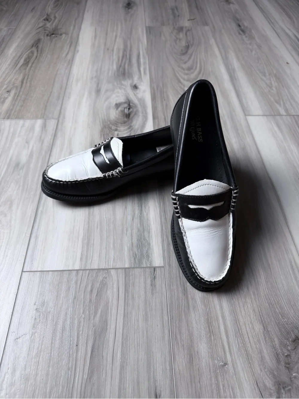 G.H. Bass Weejuns Black White Leather Penny Loafers Women’s 6.5
